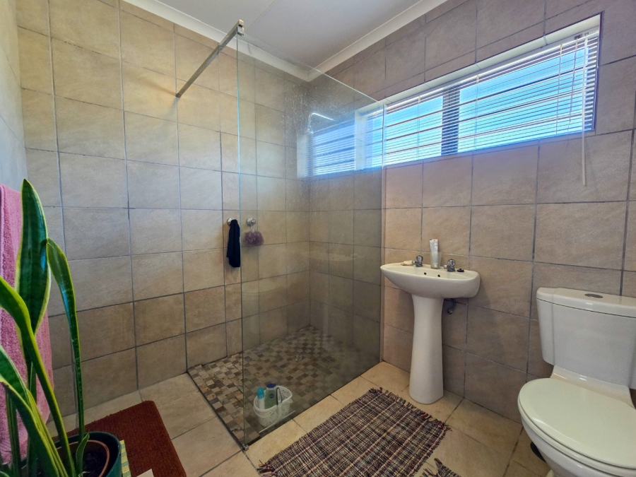 3 Bedroom Property for Sale in Stilbaai Wes Western Cape